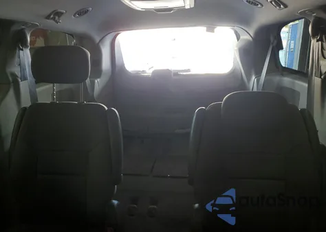 2010 Chrysler Town & Country Touring from USA, damaged, VIN 2A4RR5D14AR343960